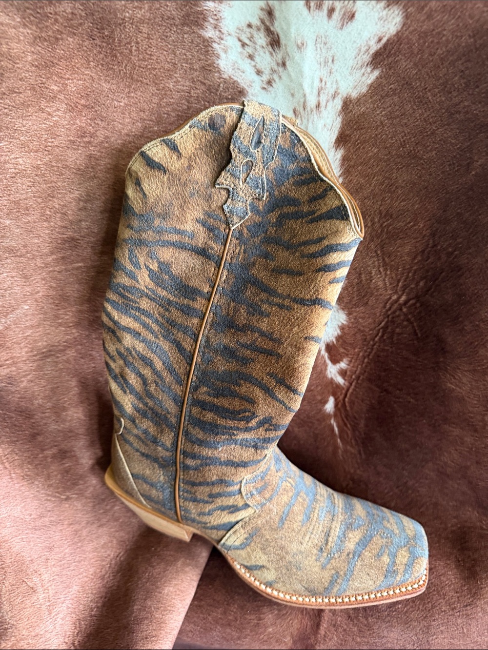 Tiger-Print Western Cowboy Boot - Brown and Black